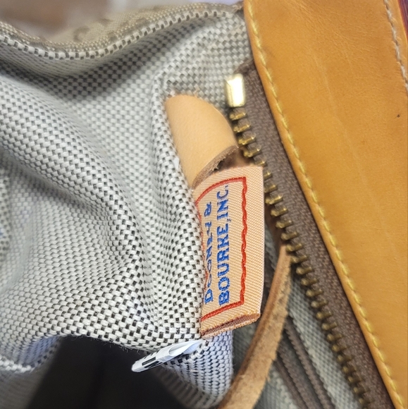 Dooney Bourke bag - Picture 8 of 10